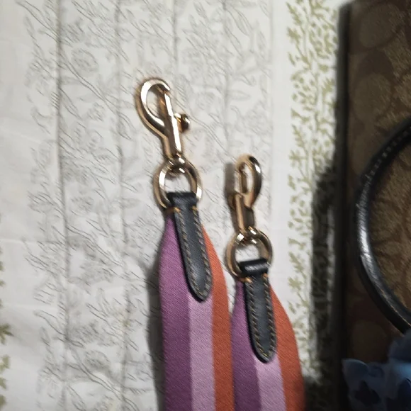 Coach Brown and Black Women's Handbag - Picture 5 of 7